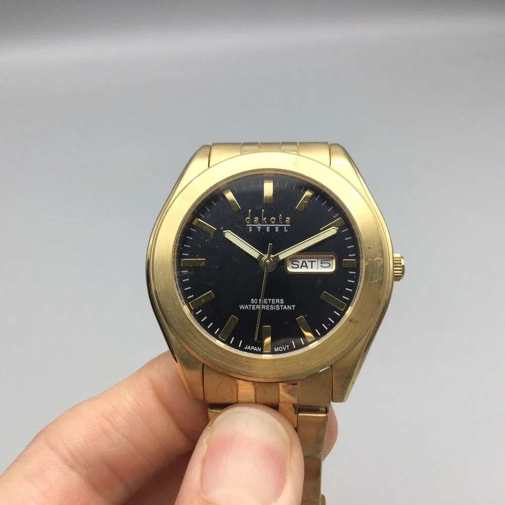 Dakota Steel Watch Mens 40mm Gold Tone Black Dial Day Date New Battery 6.75" - Picture 8 of 15